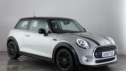 Used 2016 Mini Cooper Hatch Hatchback | £11,400 (Fair price)