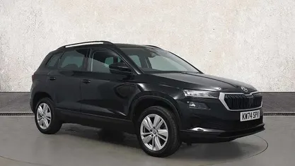 Used 2024 Skoda Karoq SE Drive SUV | £22,309 (Super price)