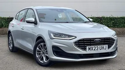 Used Ford Focus Titanium 125 HP (91 kW) 2023 Silver Hatchback