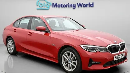 Used BMW 330e 292 HP (214 kW) 2022 Red Sedan