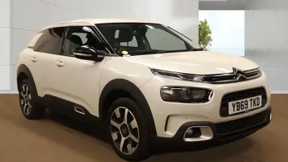 Used Citroën C4 Cactus Flair 131 HP (96 kW) 2019 White Hatchback
