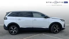 White Used 2022 Peugeot 5008 Premium MPV | £22,901 (Fair price)
