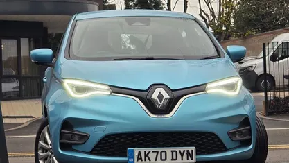 Used Renault Zoe Iconic 80 kW (109 HP) 2021 Hatchback