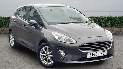 Second-hand Ford Fiesta Zetec 101 CP (74 kW) 2019 Gri Hatchback