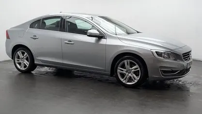 Used Volvo S60 SE Lux 190 HP (139 kW) 2017 Sedan