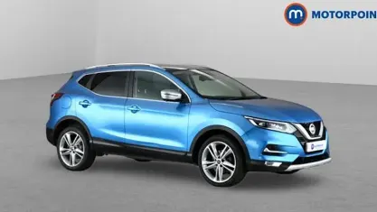 Usado Nissan Qashqai N-Motion 116 HP (85 kW) 2019 Azul SUV