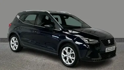 Used Seat Arona FR 110 HP (80 kW) 2022 Blue SUV