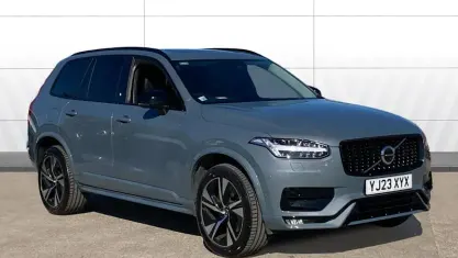 Usado Volvo XC90 Plus 235 HP (172 kW) 2023 SUV