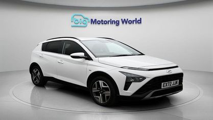 Używany Hyundai Bayon Premium 101 KM (74 kW) 2023 Biały SUV