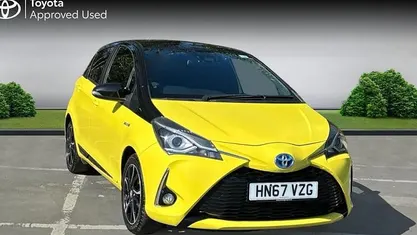 Used Toyota Yaris Hybrid Edition 101 HP (74 kW) 2017 Yellow Hatchback