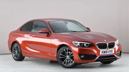 Begagnad BMW 218 Sport Line 136 HK (100 kW) 2020 Sportkupé