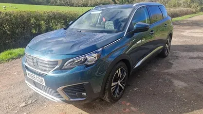 Used Peugeot 5008 Allure 131 HP (96 kW) 2019 Green SUV