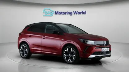 Used Vauxhall Grandland X Ultimate 131 HP (96 kW) 2024 Red SUV