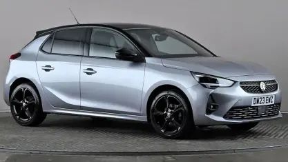 Begagnad Vauxhall Corsa 75 HK (55 kW) 2023 Grå Halvkombi