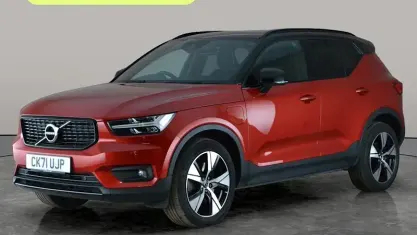 Usado Volvo XC40 R-Design 262 HP (192 kW) 2021 Vermelho SUV