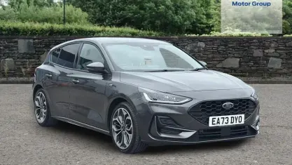 Begagnad Ford Focus ST-Line X 125 HK (91 kW) 2023 Halvkombi
