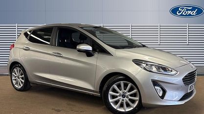 Begagnad Ford Fiesta Titanium 101 HK (74 kW) 2021 Halvkombi