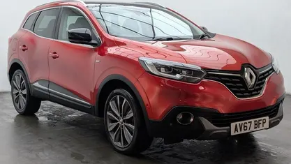 Red Used 2017 Renault Kadjar Signature S SUV | £7,950 (Fair price)
