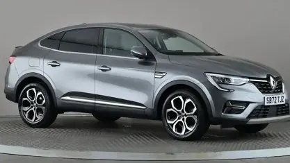 Used Renault Arkana Version S 143 HP (105 kW) 2022 Grey SUV