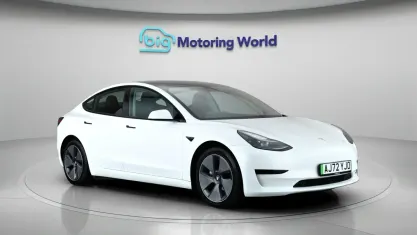 Used Tesla Model 3 RWD 222 kW (302 HP) 2022 White Sedan