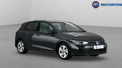 Second-hand VW Golf VIII Life 150 CP (110 kW) 2024 Hatchback