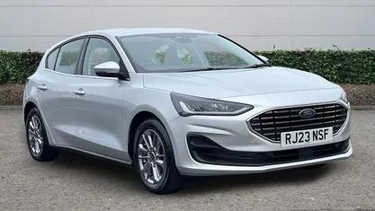 Used Ford Focus Titanium 125 HP (91 kW) 2023 Silver Hatchback