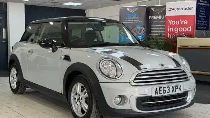 Used Mini Cooper Hatch 122 HP (89 kW) 2013 Silver Hatchback