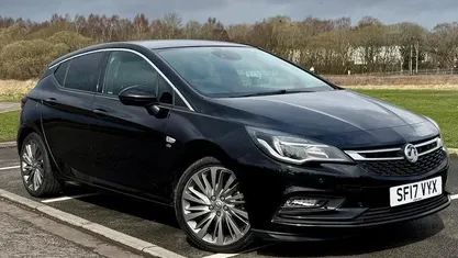 Used Vauxhall Astra Elite 200 HP (147 kW) 2019 Hatchback