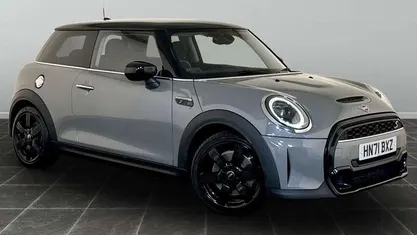 Used Mini Cooper S Classic 178 HP (130 kW) 2021 Hatchback