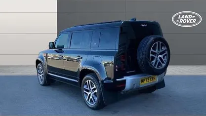 Used Land Rover Defender 404 HP (297 kW) 2023 SUV