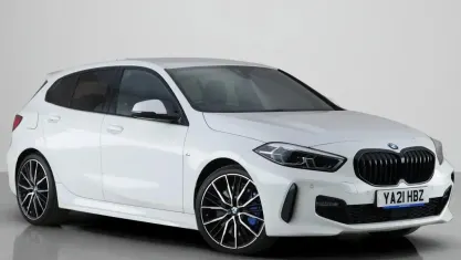 Used BMW 118 M Sport 136 HP (100 kW) 2021 White Hatchback