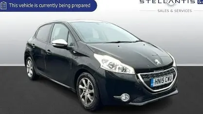Used Peugeot 208 Style 82 HP (60 kW) 2014 Hatchback