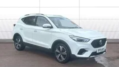 White Used 2021 MG ZS Excite Sedan | £11,480 (Fair price)