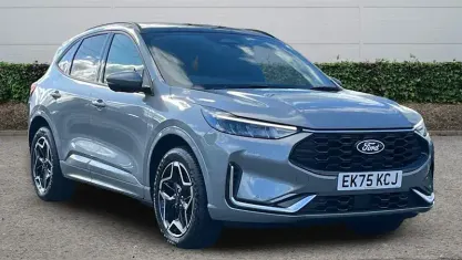 New Ford Kuga ST-Line X 242 HP (177 kW) 2025 Silver SUV