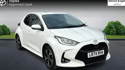 Used Toyota Yaris Hybrid Design 116 HP (85 kW) 2026 Hatchback