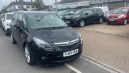 Used Vauxhall Zafira Tourer SRi 140 HP (102 kW) 2015 MPV