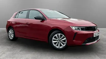 Begagnad Vauxhall Astra Design Edition 110 HK (80 kW) 2025 Halvkombi