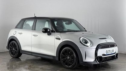 Używany Mini Cooper S Exclusive 178 KM (130 kW) 2022 Hatchback