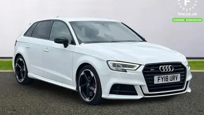Usado Audi S3 Sportback Black Edition 310 HP (228 kW) 2018 Branco Citadino