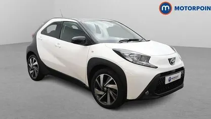 Begagnad Toyota Aygo X 72 HK (52 kW) 2024 Vit SUV
