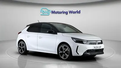 Used Vauxhall Corsa 75 HP (55 kW) 2024 White Hatchback