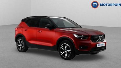 Begagnad Volvo XC40 R-Design 163 HK (119 kW) 2020 Röd SUV