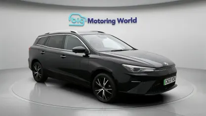 Used MG MG5 EV Trophy 114 kW (156 HP) 2022 Black Estate