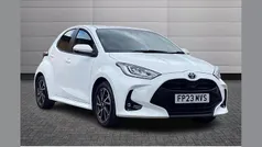 Pure white Used 2023 Toyota Yaris Hybrid Design Hatchback | £17,395 (Fair price)