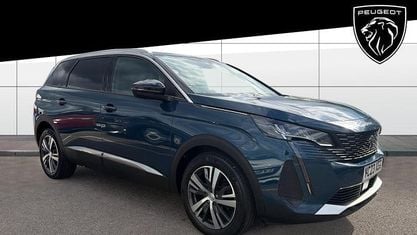 Usado Peugeot 5008 Allure+ 131 HP (96 kW) 2023 Azul SUV