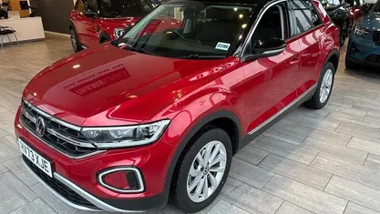 Used 2025 VW T-Roc Style SUV | £23,999 (Fair price)