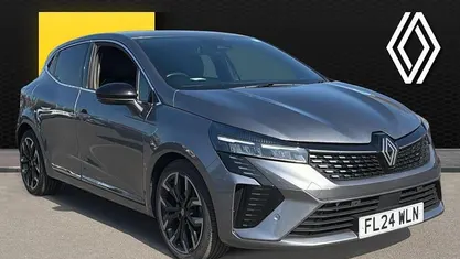 Used Renault Clio V Techno 90 HP (66 kW) 2025 Hatchback
