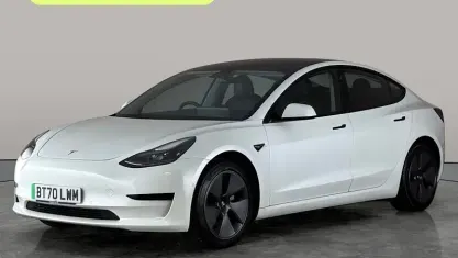 Used Tesla Model 3 Standard Range 180 kW (245 HP) 2020 White Sedan