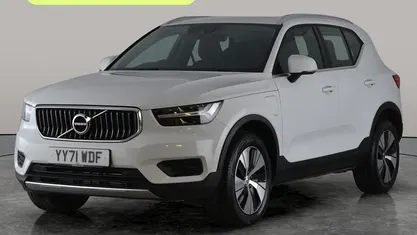 Used Volvo XC40 Inscription 211 HP (155 kW) 2021 White SUV