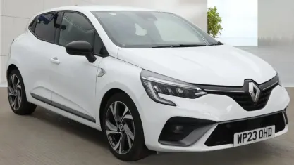 Begagnad Renault Clio V RS Line 90 HK (66 kW) 2023 Vit Halvkombi
